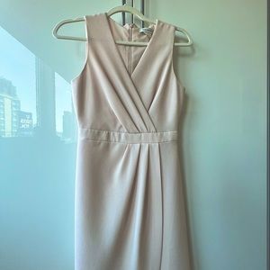 Club Monaco nude/peach dress | v-neck, empire waistline
